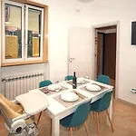 Apartmán La Casetta Del Vicolo - Free Parking & 15 Min Station *