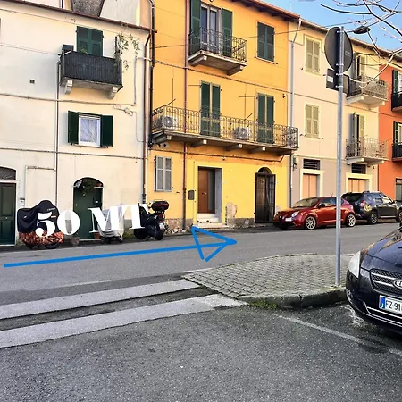 Terrazza Privata , 2 Camere, Comoda Per Le 5 Terre , La Casetta Del Vicolo *