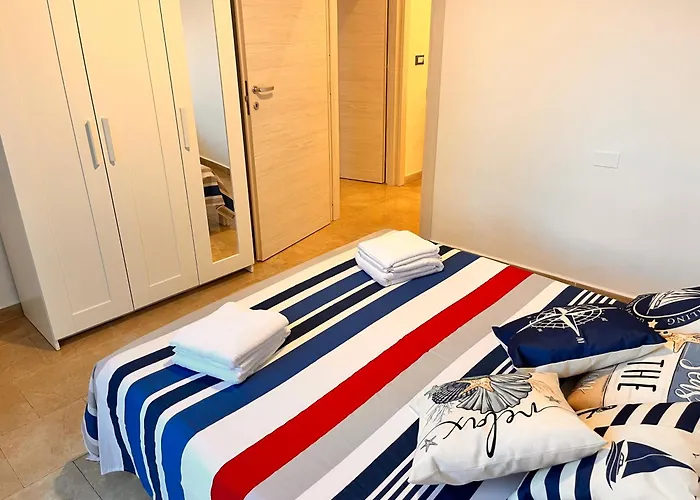 Terrazza Privata , 2 Camere, Comoda Per Le 5 Terre , La Casetta Del Vicolo Apartament *