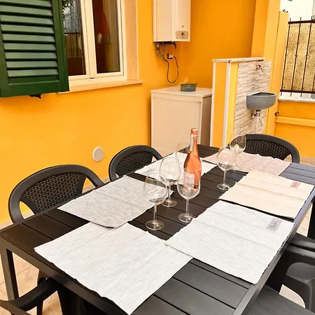 La Casetta Del Vicolo, Terrazza Privata E 2 Apartmán