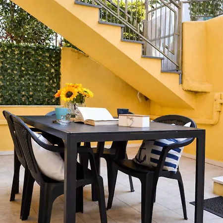 Apartmán La Casetta Del Vicolo - Free Parking & 15 Min Station *