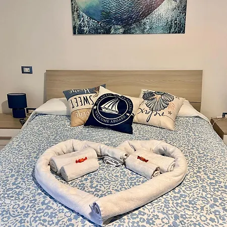 La Casetta Del Vicolo - Free Parking & 15 Min Station Appartement *