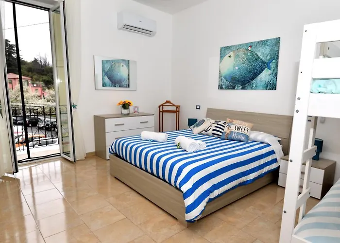 La Casetta Del Vicolo - Free Parking & 15 Min Station Apartment La Spezia